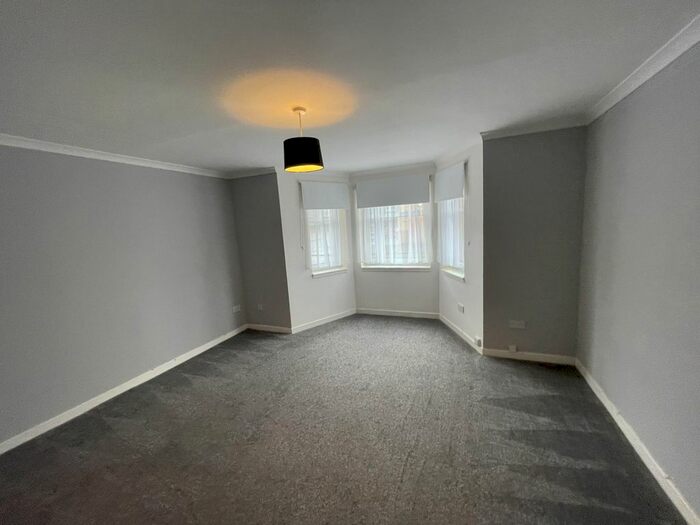 2 Bedroom Town House To Rent In Mount Stewart Street, Carluke, ML8