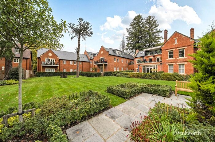 3 Bedroom Flat For Sale In Boleyn Mews, Ascot, Berkshire, SL5