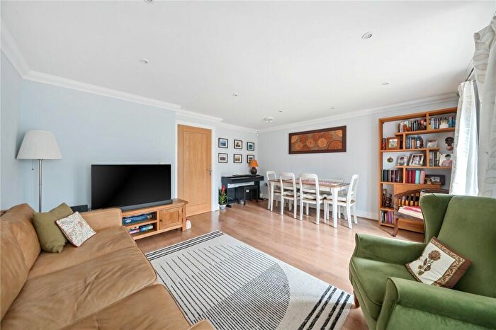 3 Bedroom House To Rent In Hengest Avenue, Hinchley Wood, Esher, KT10