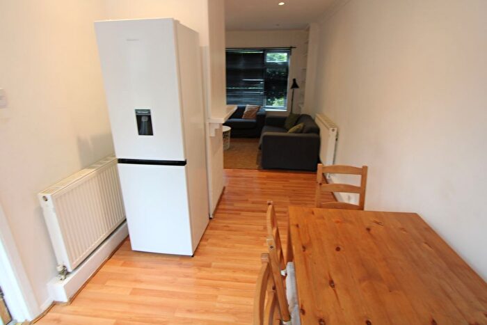 3 Bedroom End Of Terrace House To Rent In Avenue Road, South Norwood, SE25