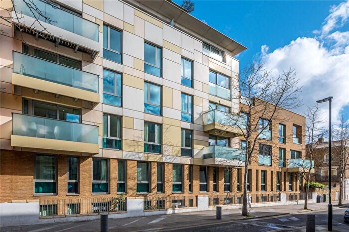 1 Bedroom Apartment For Sale In Trematon Building, Trematon Walk, Kings Cross, London, N1
