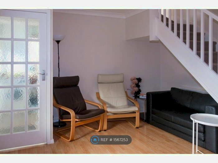 2 Bedroom End Of Terrace House To Rent In Purley Drive, Bridgwater, TA6