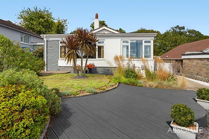 2 Bedroom Detached Bungalow For Sale In Dolphin Court Road, Paignton, TQ3