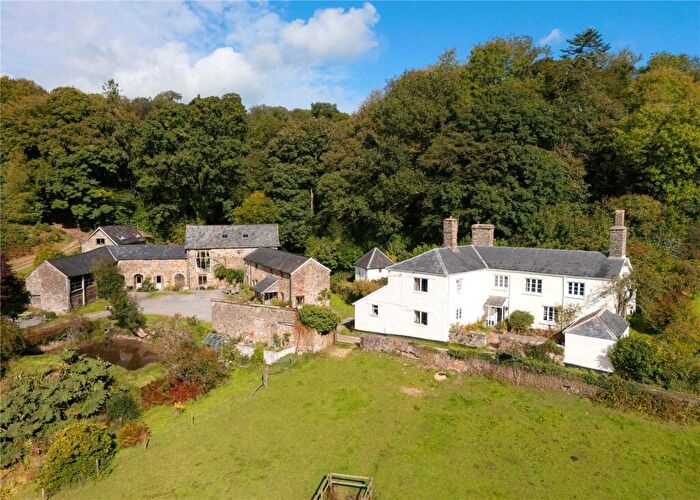 9 Bedroom Equestrian Facility For Sale In Bampton, Tiverton, Devon, EX16