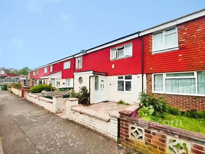 3 Bedroom Terraced House To Rent In Betsham Road Erith, DA8