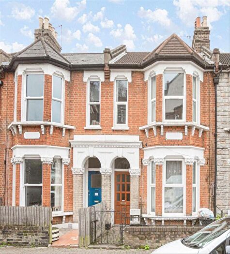 4 Bedroom House To Rent In Hazelbourne Road, Clapham, SW12