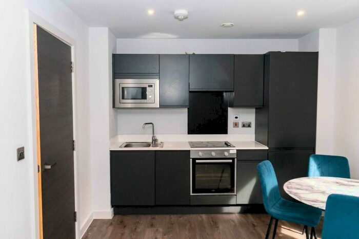 2 Bedroom Apartment To Rent In Crump Street, Liverpool, Merseyside, L1