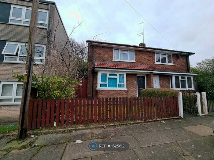 2 Bedroom Semi-Detached House To Rent In Seedley Terrace, Salford, M6