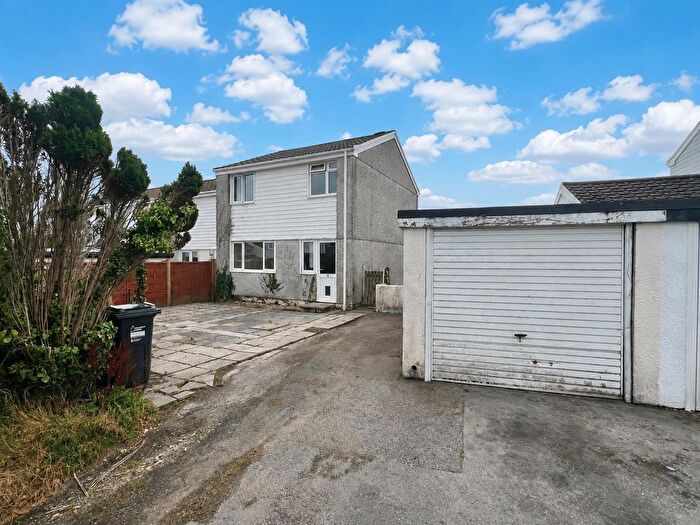 3 Bedroom Semi Detached House For Sale In Firsleigh Park, Roche, St Austell, PL26