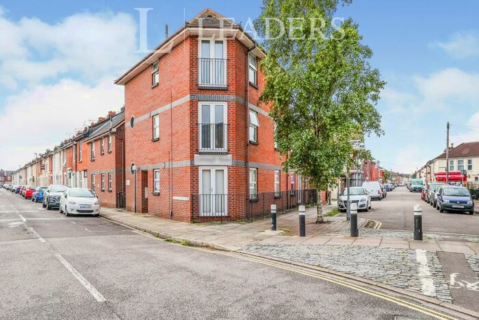 1 Bedroom Flat To Rent In Manchester Road, Fratton, PO1