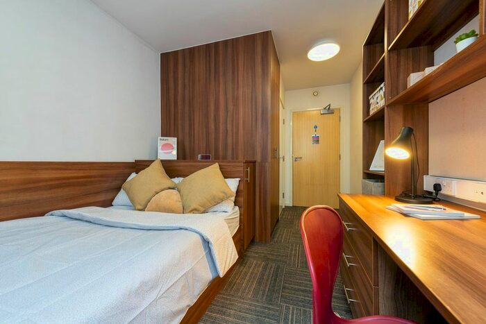 Studio To Rent In Bagot Street, Birmingham, B4