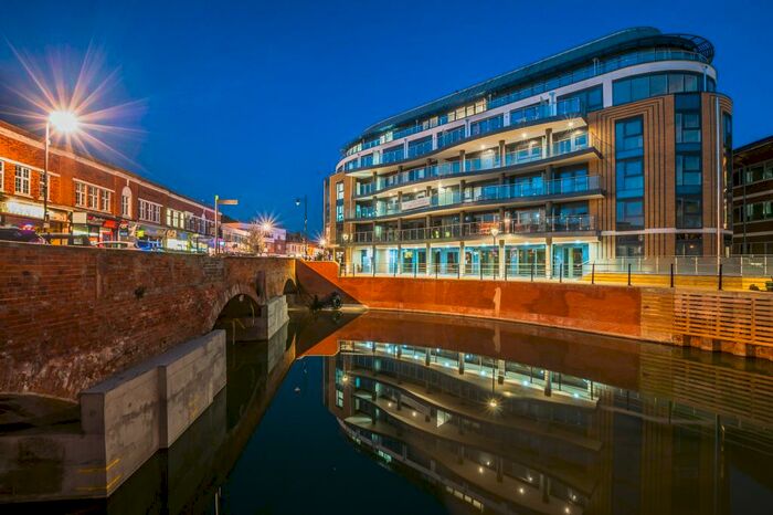 2 Bedroom Apartment To Rent In The Picturehouse Bridge Avenue Maidenhead, SL6