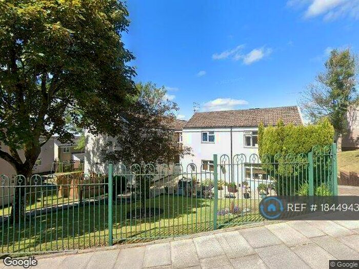 3 Bedroom Semi-Detached House To Rent In Chessington Green, Burnley, BB10