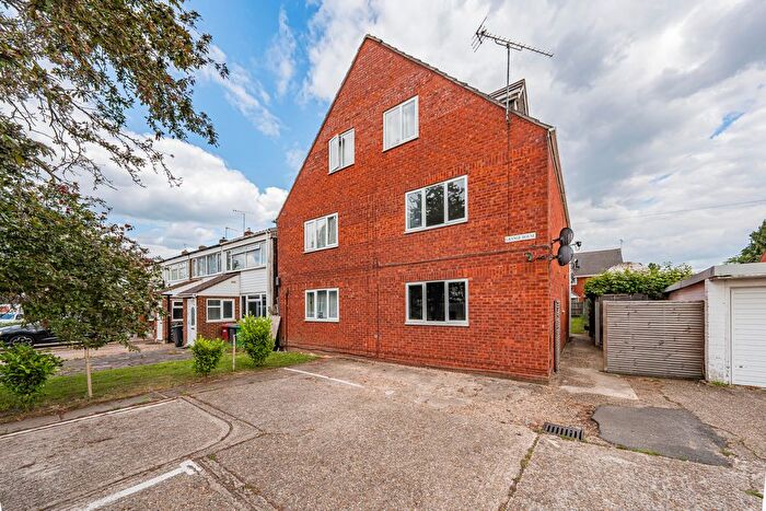 1 Bedroom Flat To Rent In Patricia Close, Slough, SL1