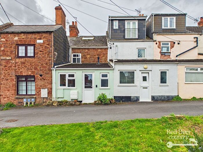 2 Bedroom Property For Sale In Causeway Terrace, Watchet, TA23