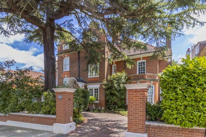 8 Bedroom Detached House To Rent In Edgehill Road, London, W13