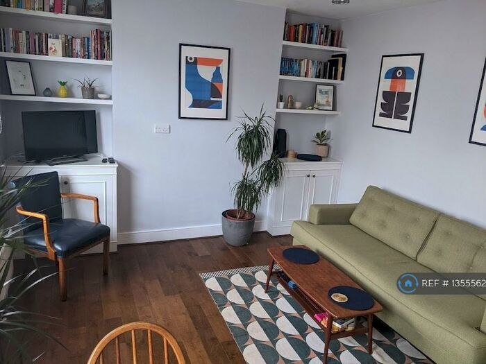 2 Bedroom Flat To Rent In Lewisham Way, London, SE14
