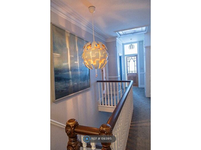 3 Bedroom Semi-detached House To Rent In Granville Road, London, N12