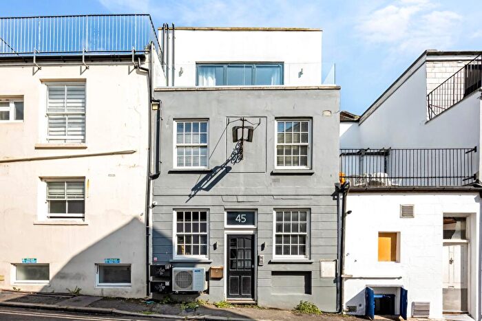 4 Bedroom Maisonette For Sale In Little Preston Street, Brighton, East Sussex, BN1