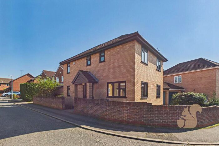 4 Bedroom Detached House For Sale In Pampas Close, Colchester, CO4