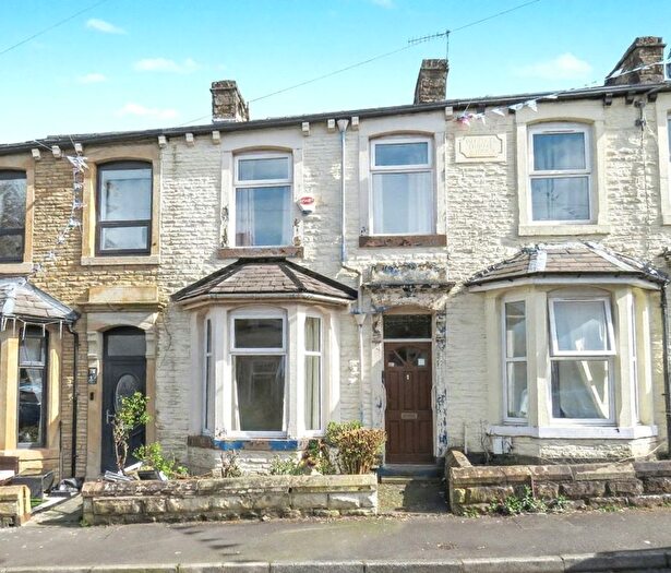 3 Bedroom Terraced House For Sale In Clifton Street, Burnley, BB12