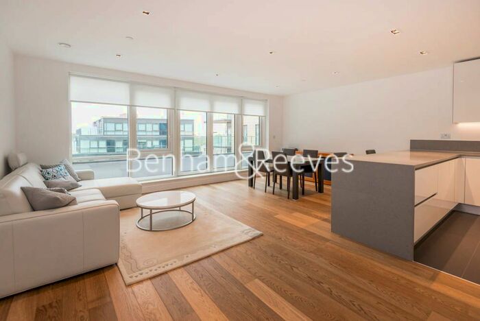 2 Bedroom Flat To Rent In Longfield Avenue, Ealing, W5