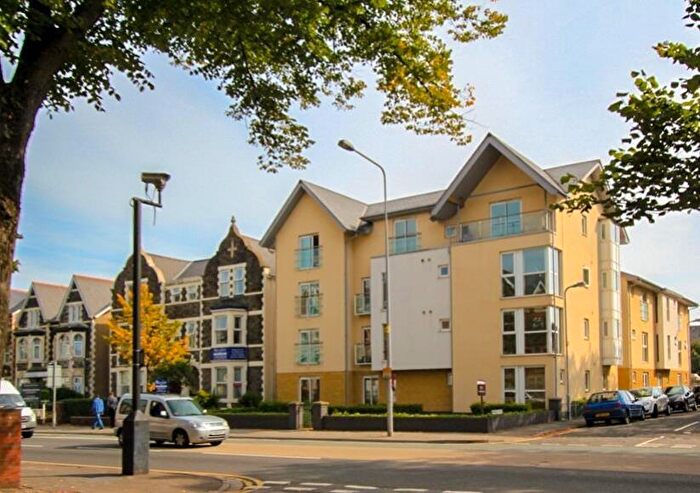 1 Bedroom Flat To Rent In Central Court, Newport Road, CF24