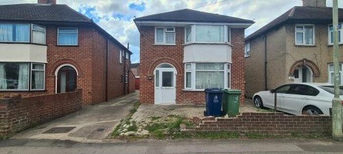 4 Bedroom Detached House To Rent In Barns Road, Oxford, OX4