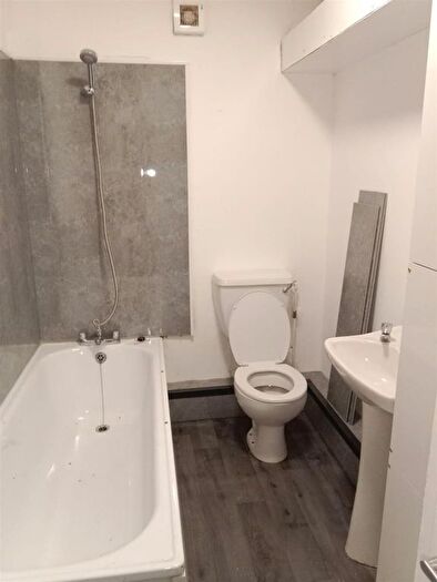 1 Bedroom Flat To Rent In Newsham Drive, Liverpool, L6