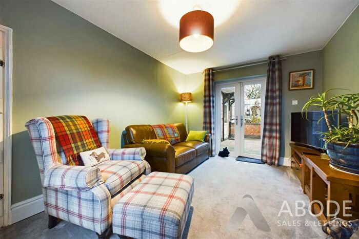 2 Bedroom Cottage For Sale In Newcastle Road, Stone, Staffordshire, ST15