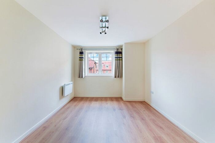 1 Bedroom Flat For Sale In Field House, , Schoolgate Drive, Morden, SM4
