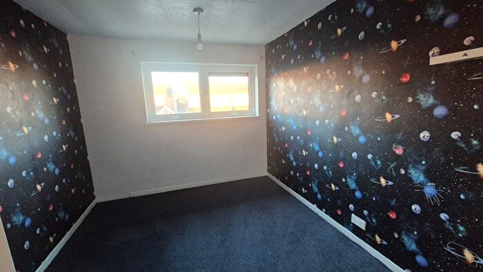 3 Bedroom Semi-Detached House To Rent In Flamborough Road, Leicester, LE5