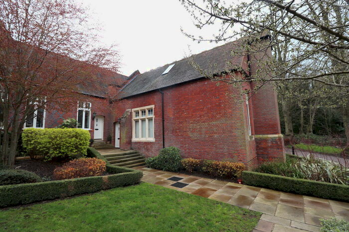 2 Bedroom Flat To Rent In The Galleries - Brentwood, CM14