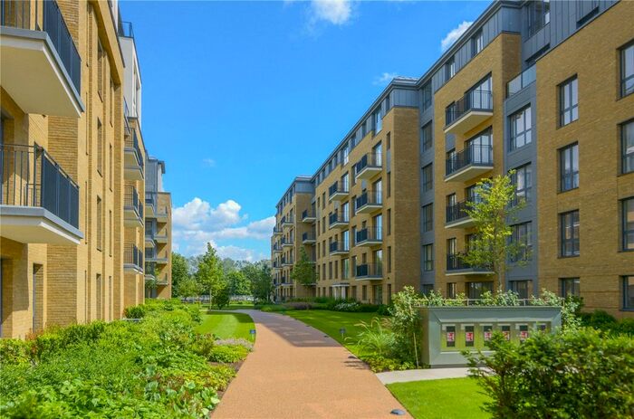 2 Bedroom Flat To Rent In Camera House, Teddington Riverside, TW9