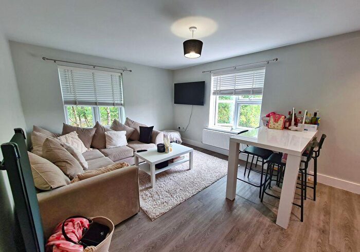 2 Bedroom Flat For Sale In Brokenford Lane, Totton, Southampton, Hampshire, SO40