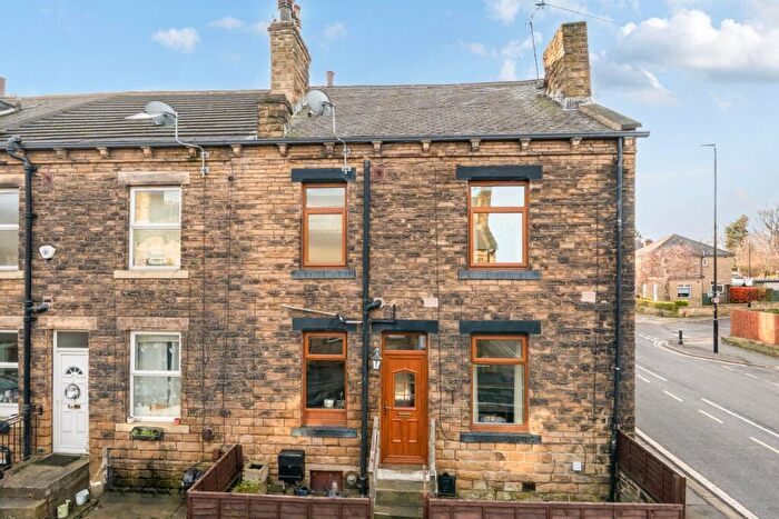 2 Bedroom End Of Terrace House For Sale In Eddison Street, Farsley, Pudsey, West Yorkshire, Uk, LS28