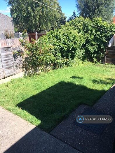 2 Bedroom Terraced House To Rent In Copperfield, Chigwell, IG7