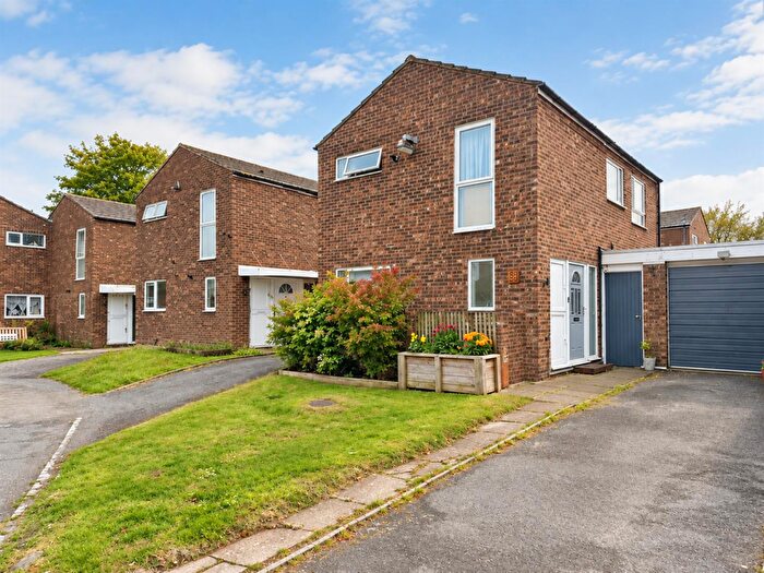 3 Bedroom Link Detached House For Sale In Minden Close, Corby, NN18
