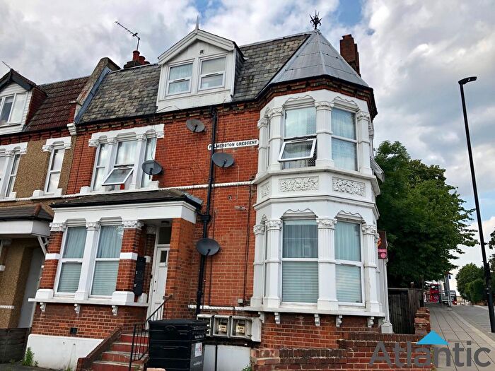 1 Bedroom Flat To Rent In Green Lanes, Palmers Green, N13