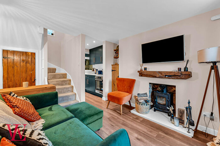 1 Bedroom Terraced House To Rent In Bells Hill, Bishop's Stortford, Hertfordshire, CM23