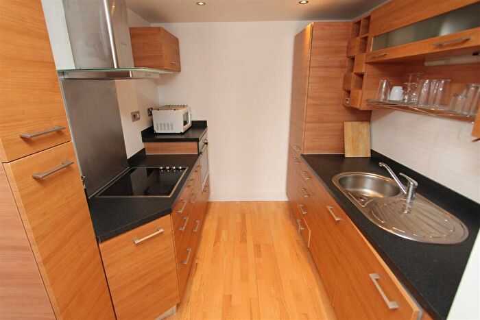 1 Bedroom Flat To Rent In McClure House, Leeds Dock, LS10