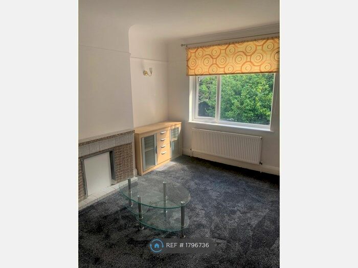 2 Bedroom Maisonette To Rent In St. Andrews Road, London, NW9