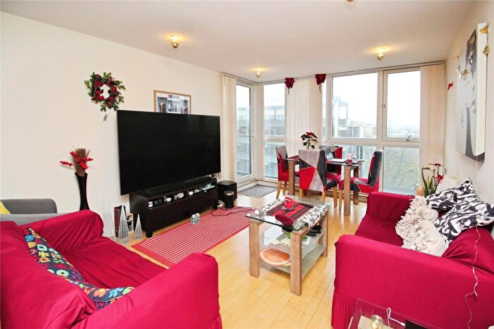 2 Bedroom Apartment For Sale In Lower Twelfth Street, Milton Keynes, MK9