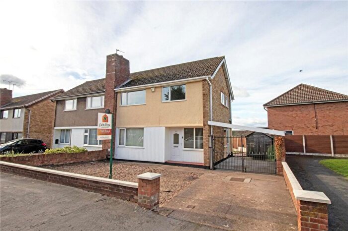 3 Bedroom Semi Detached House For Sale In Dewsbury Avenue, Scunthorpe, DN15