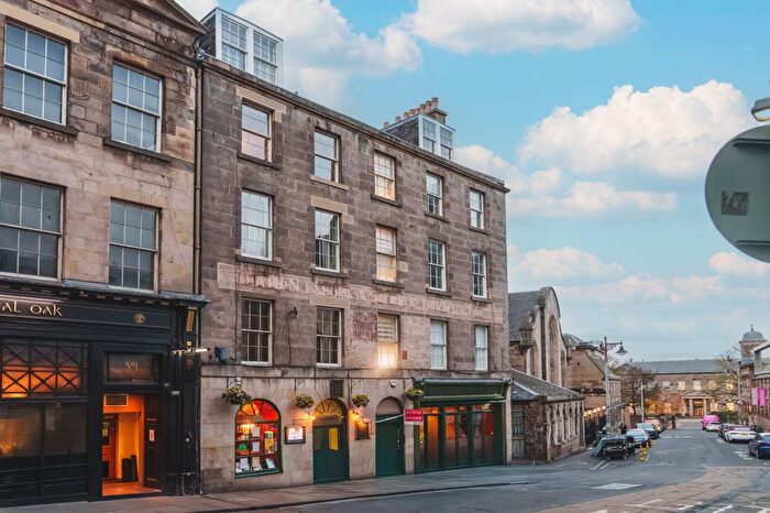 2 Bedroom Flat For Sale In / Infirmary Street, Old Town, Edinburgh, EH1