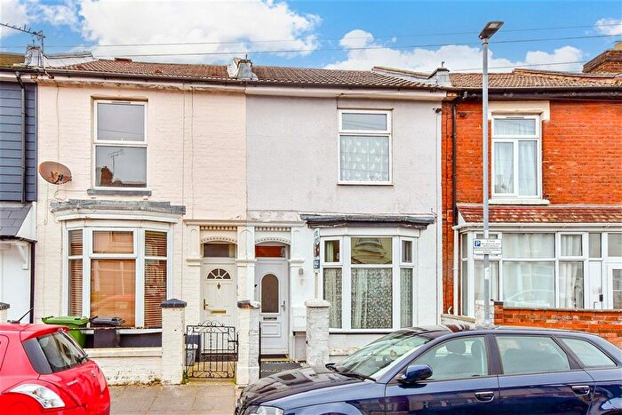 3 Bedroom Terraced House For Sale In Clive Road, Fratton, Portsmouth, Hampshire, PO1