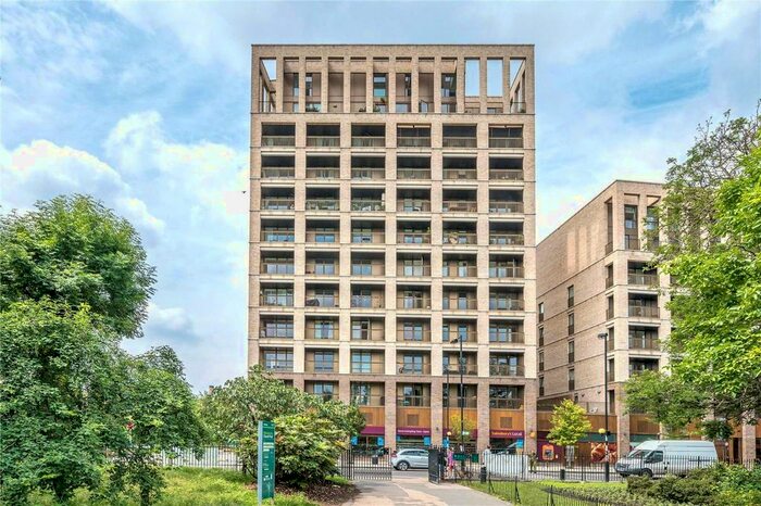 1 Bedroom Flat To Rent In Kimpton Court, Murrain Road, Finsbury Park, N4