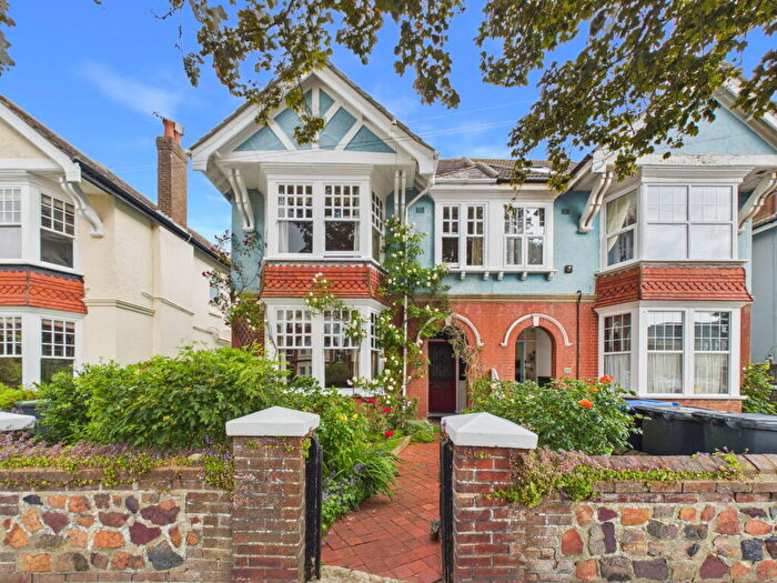 4 Bedroom Semi-Detached House For Sale In Windsor Road, Worthing, BN11
