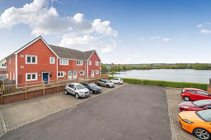 2 Bedroom Terraced House For Sale In New Hythe Lane, Larkfield, Aylesford, ME20