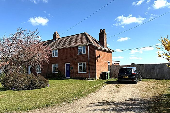 3 Bedroom Semi-Detached House For Sale In Colegate End Road, Pulham Market, IP21